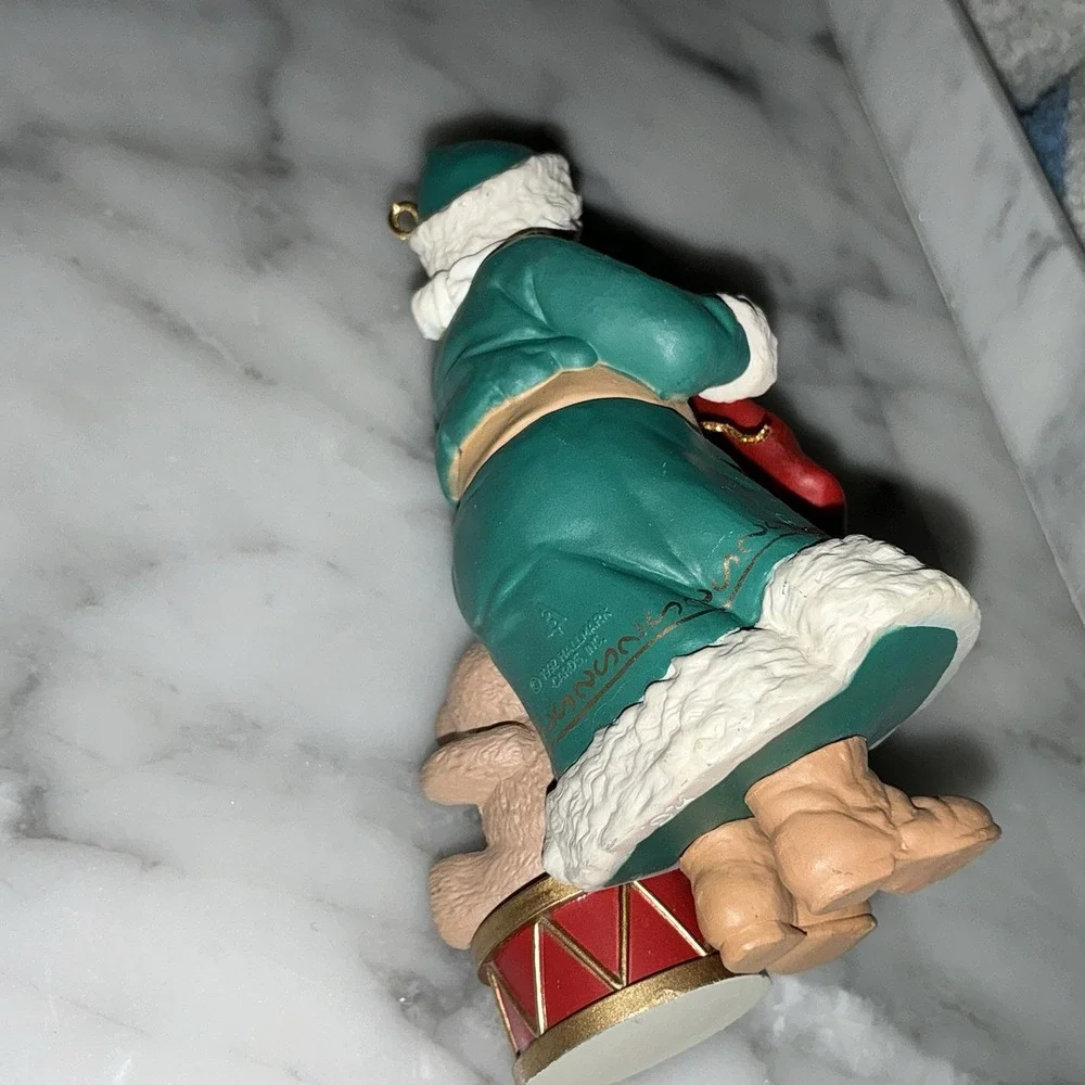 1992 Hallmark Merry Olde Santa Keepsake Ornament #3 in series